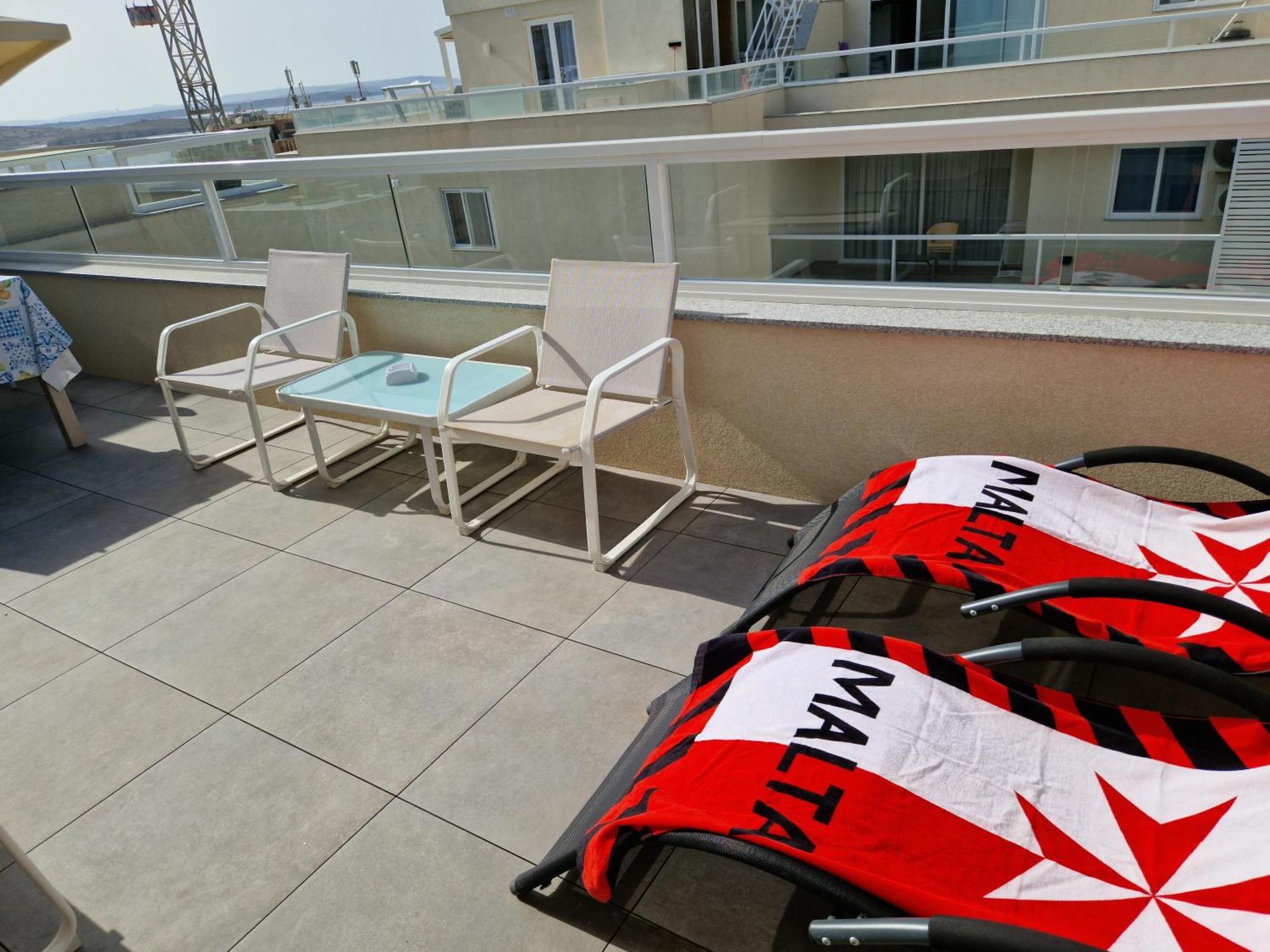Апартаменты Sea View New Penthouse Terrace & Garage Parking Сент-Полс-Бей Экстерьер фото