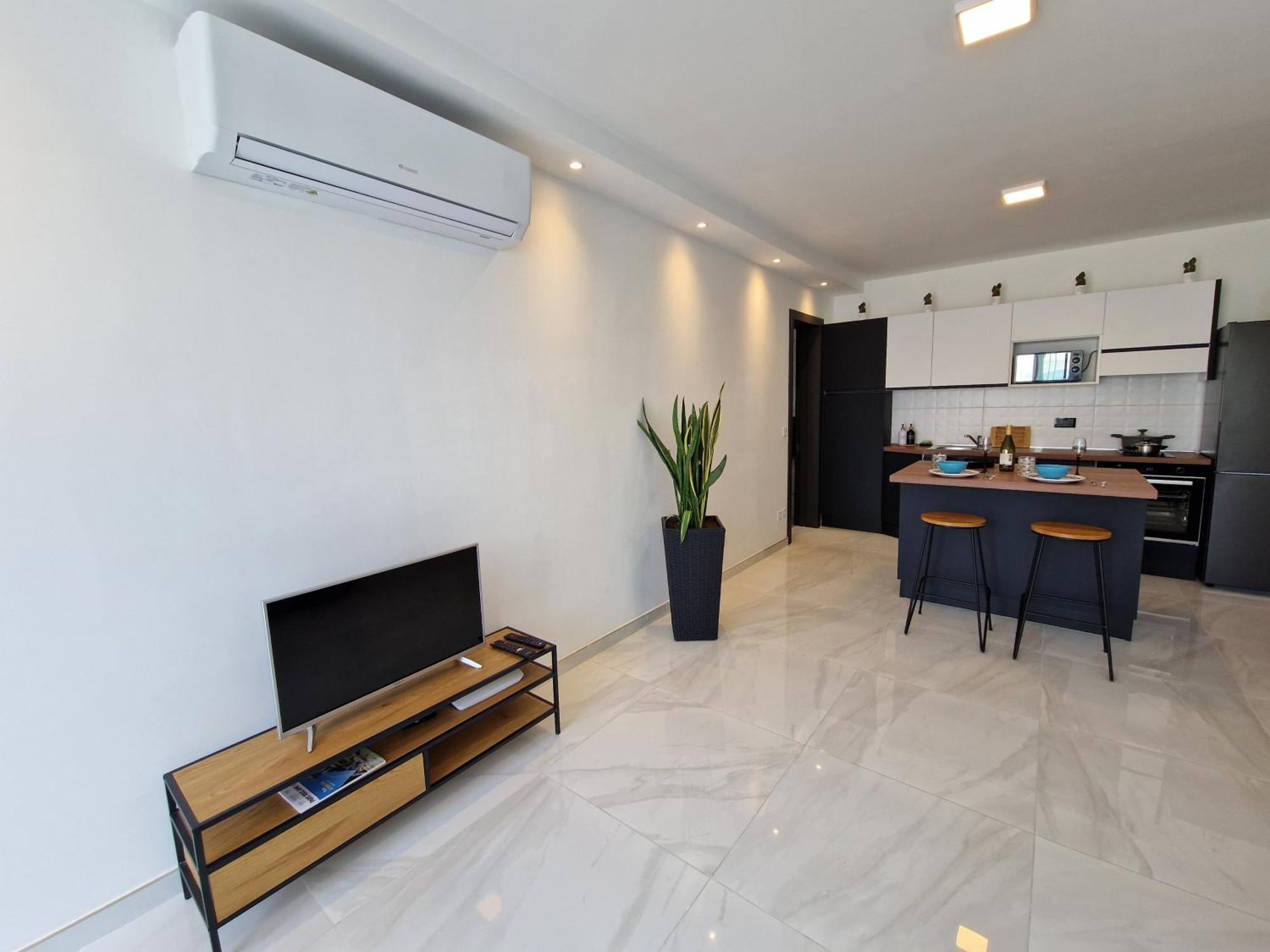 Апартаменты Sea View New Penthouse Terrace & Garage Parking Сент-Полс-Бей Экстерьер фото